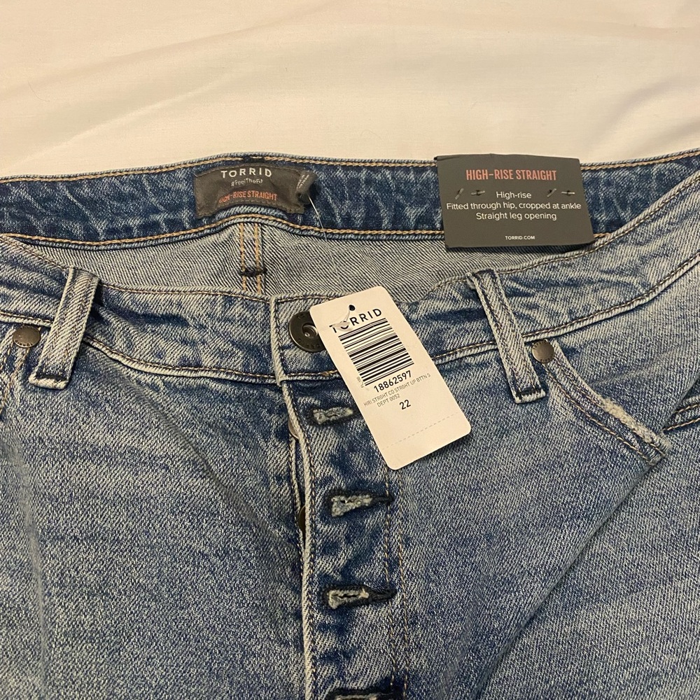 Torrid High Rise Straight NWT - Picture 3 of 10